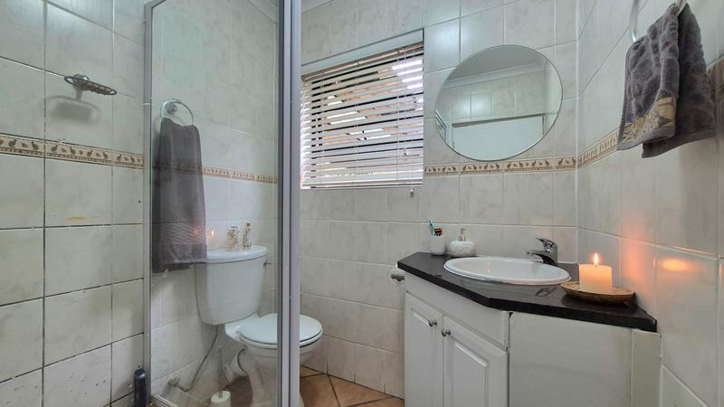 3 Bedroom Property for Sale in Island View Western Cape